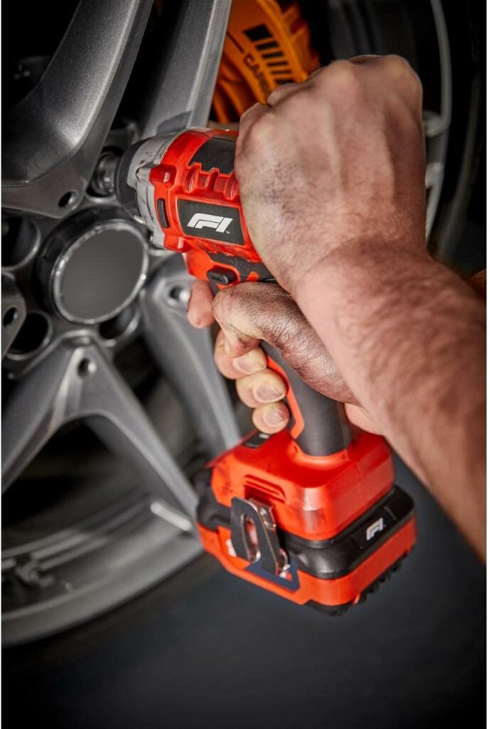 klucz udarowy 300 nm z mocnym bezszczotkowym silnikiem